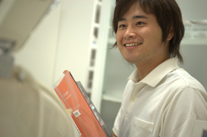 歯内療法担当医　藤野慎治