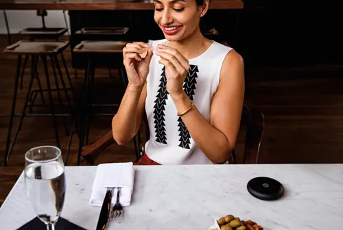 インビザラインの食事時の着脱