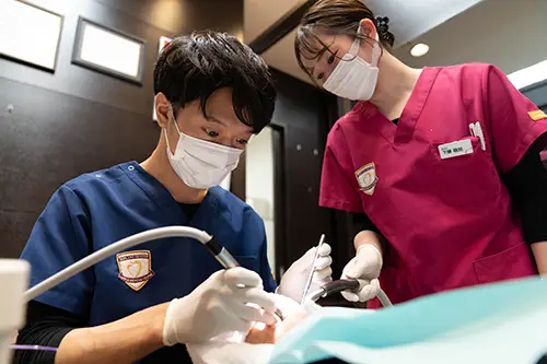 口腔内チェックとレントゲン検査の様子