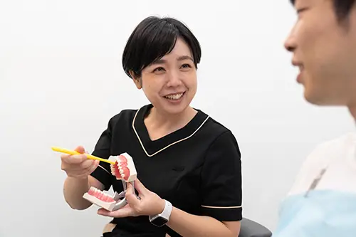 咬み合わせの調整とブラッシング指導の様子