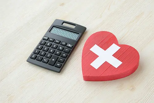 トータルフィー制で総額が明確な料金提示のイメージ