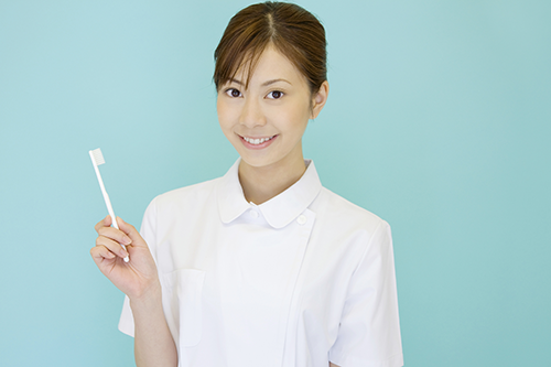 矯正中の丁寧な歯磨き